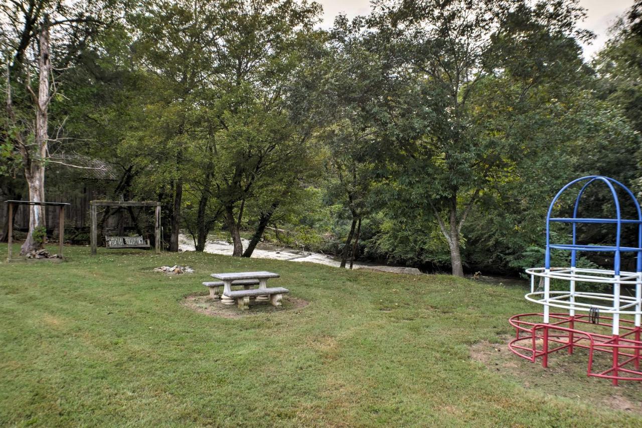 Ooltewah Cabin With Grill, Pool Table And Porch! מראה חיצוני תמונה